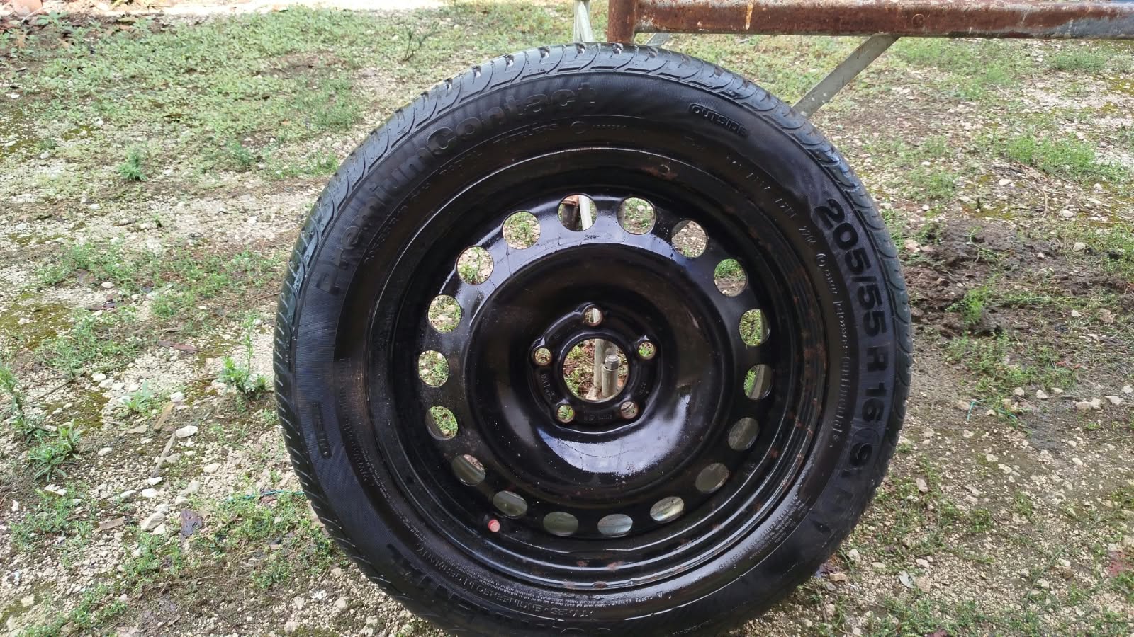 Gomme auto