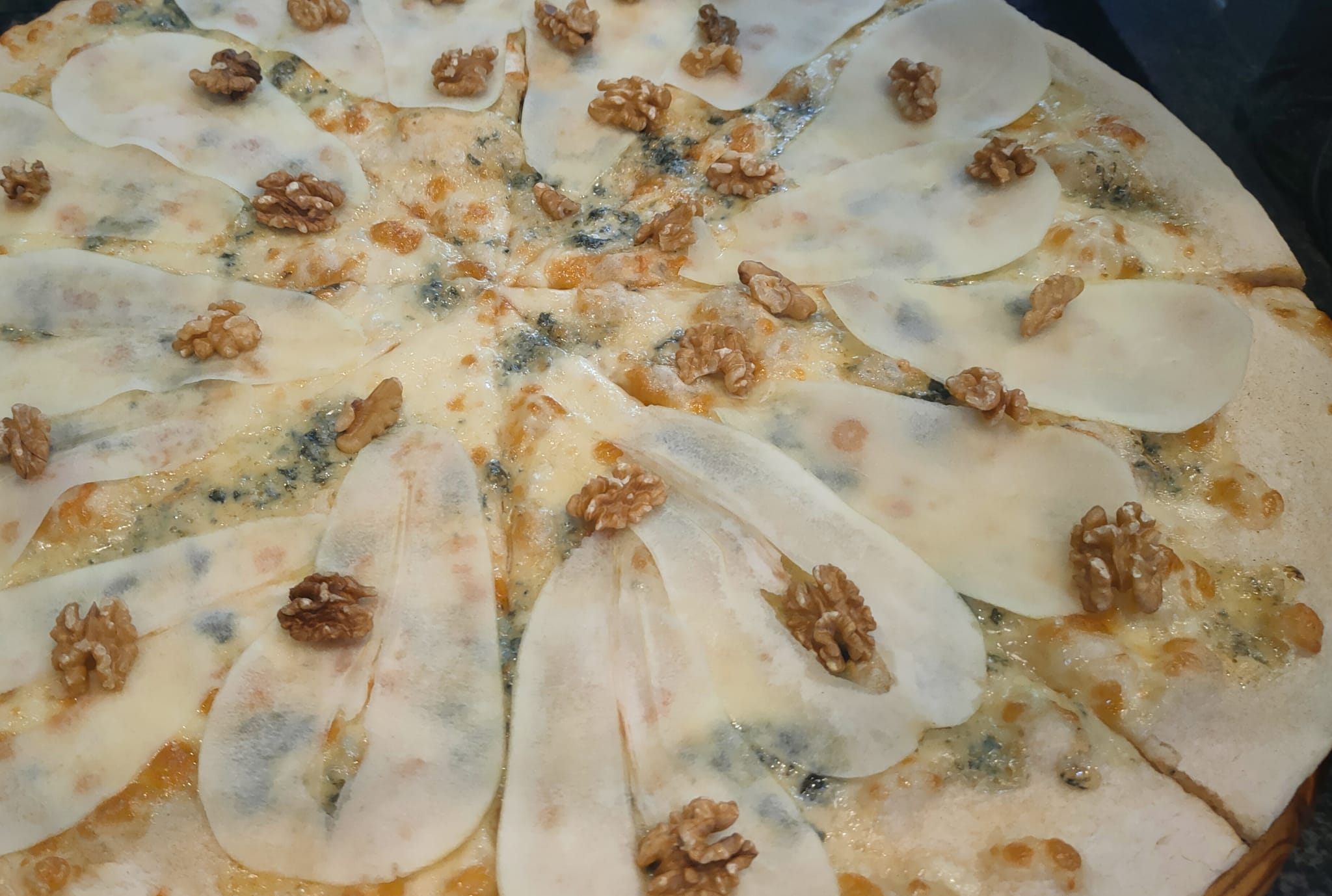 Latina attività di pizzeria
