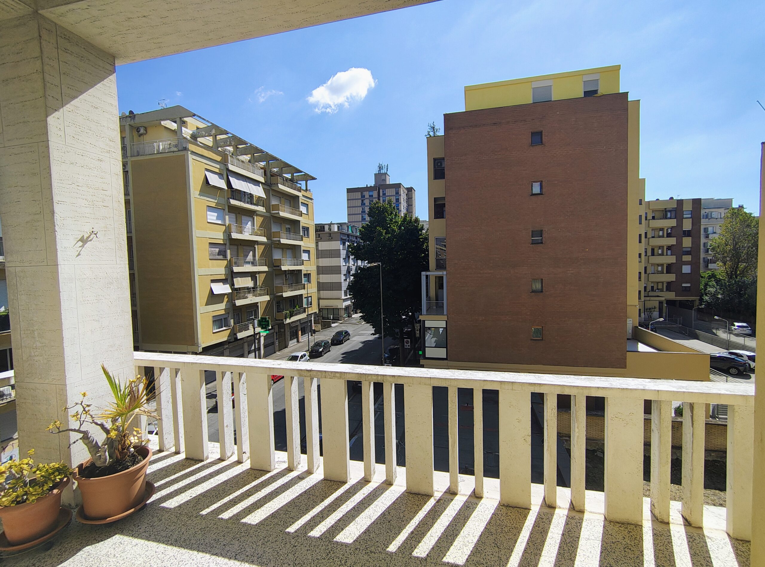 Latina prestigioso appartamento in edificio d’epoca